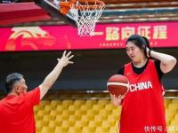 乐鱼真人体育娱乐-关于李梦缺席影响大！深圳亚洲杯女篮压力陡增，张子宇或难助阵U19的信息