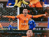 乐鱼真人体育娱乐-鲁能主场击溃对手，战胜强敌取得胜利