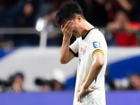 乐鱼体育官方网站-泰达主场惨败鲁能，球员状态下滑阻碍征程