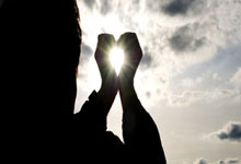 新疆队经过激烈角逐，最终击败对手