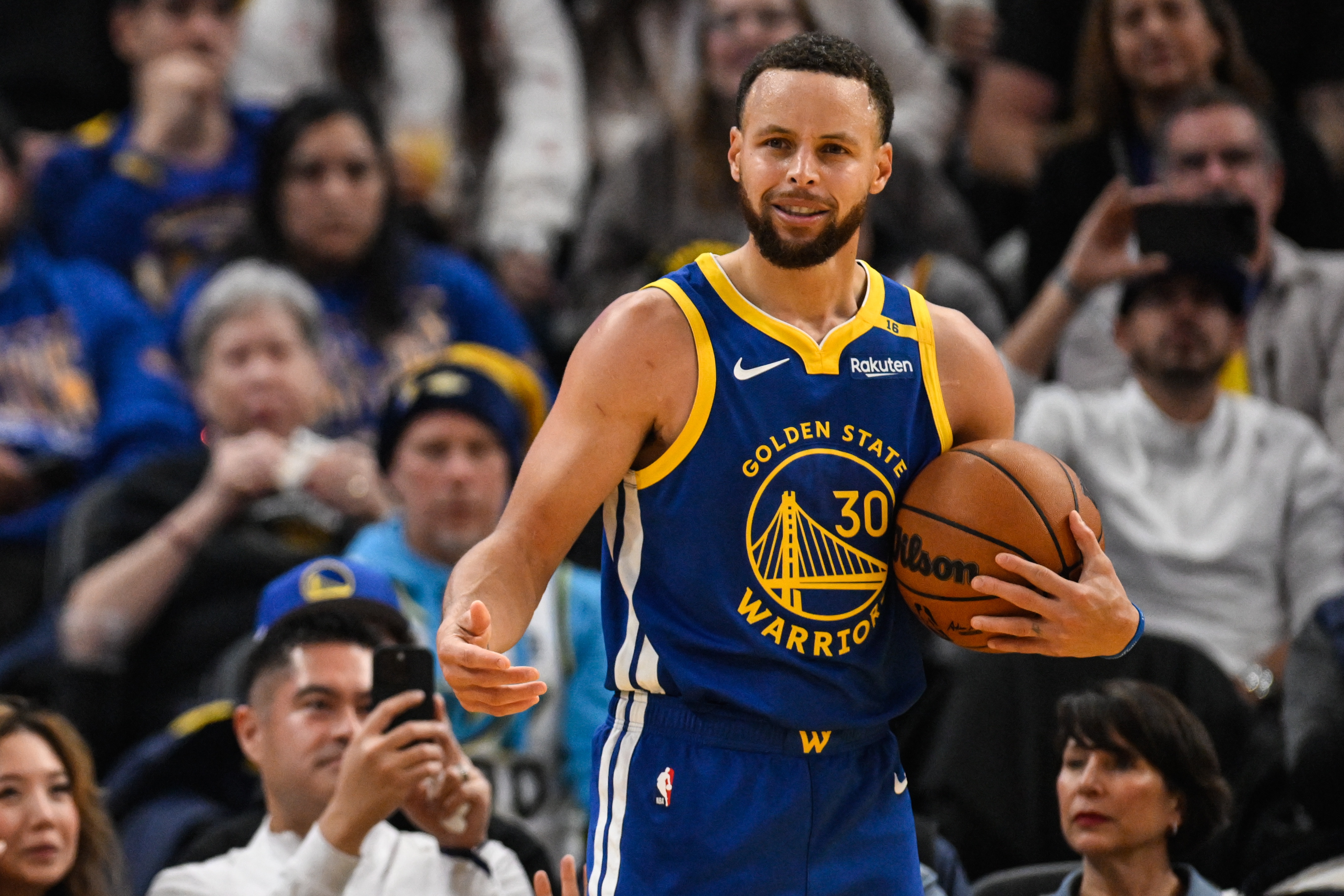 包含近15年NBA季后赛最佳球员：詹姆斯统治7年，库里22年逆天改命的词条