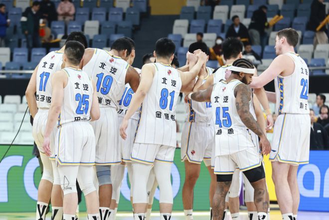 CBA官方发布北京男篮集锦：一起来回顾北京男篮的季后赛高光表现的简单介绍